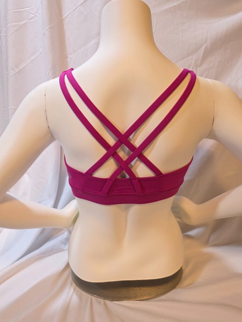 NWOT Lululemon Energy Bra Medium Support B–D Cups - Ripened Raspberry Size 8 - Picture 4 of 8
